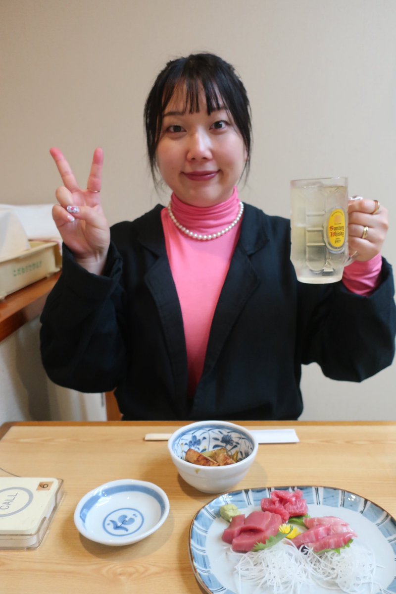yamaimayamai's tweet photo. かわいい格好でマリー・アントワネットの展示を観ようとしたら、美術館が休みだった。どうして行く途中で調べなかったのだろう。でもほかに楽しめる場所がたくさんあったから何もダメージは受けなかった。横浜という街は魅力的だね。 https://t.co/8bGgevSWDU
