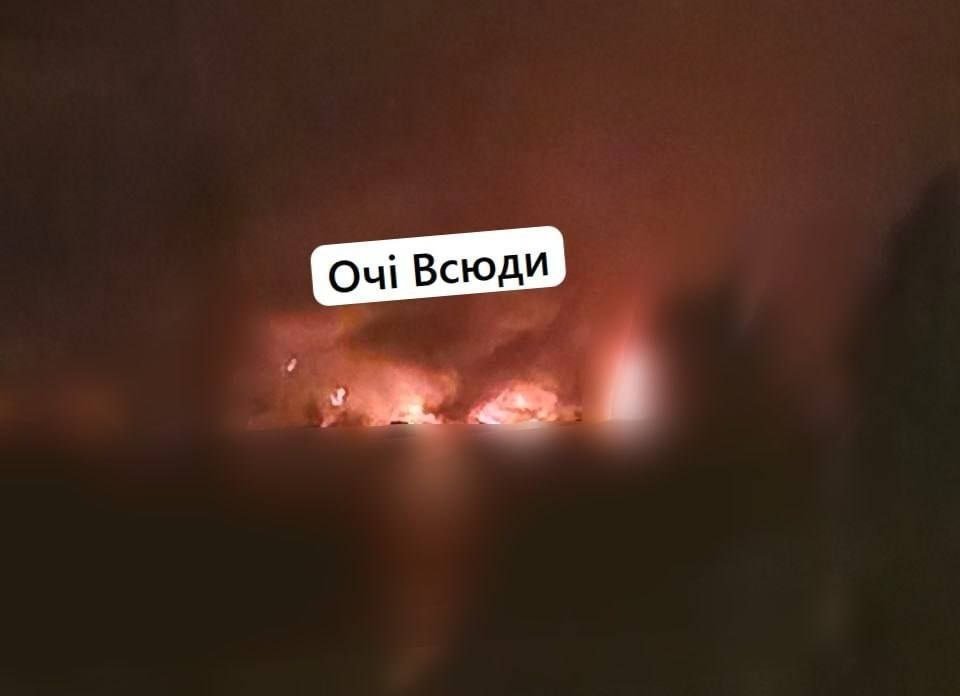OsintNightmare's tweet photo. The aftermath of the Russian Drone strike in Zaporizhia , most probably a military/energy target was struck considering the smoke and fire https://t.co/A4fAwW7F8u