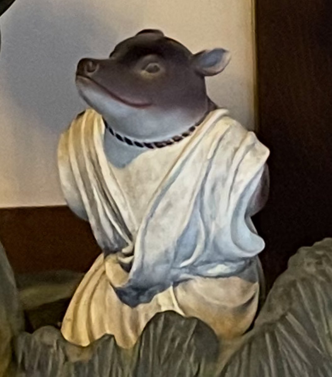 VinayaPitaka250's tweet photo. やはりレゴ踏んで怒られてるのに反省の色がないようです https://t.co/jZsSsTfV1m
