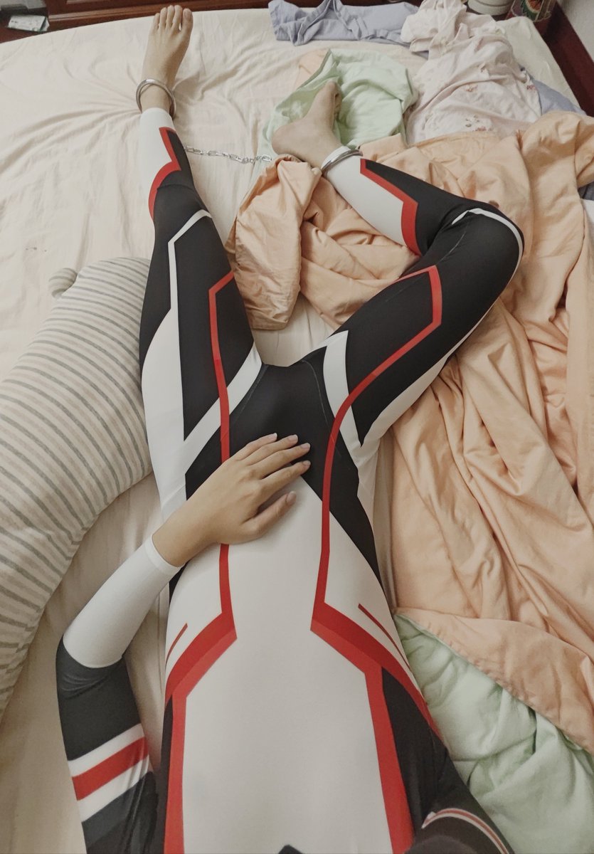 celestializing's tweet photo. #zentai #次元跃迁 #bdsm #捆绑 #少年 
想不出文案了就这样吧 https://t.co/uKI2GCYj0O