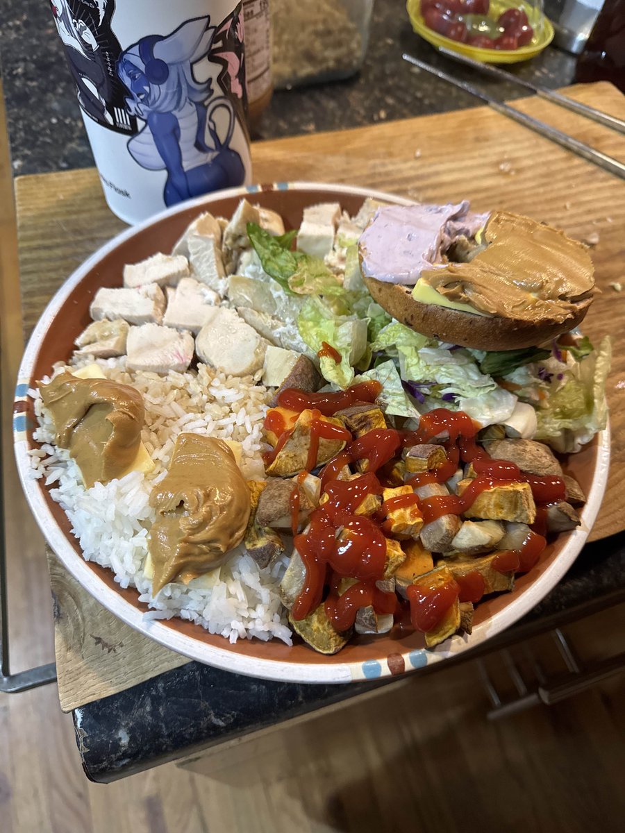 yanathewolf's tweet photo. Dinner’s a colorful mix of rice, salad, and savory toppings,chaos, but make it delicious. 🍛🥗
#foodie #dinner #homemade #ricebowl #salad #toppings #comfortfood #desivibes #yum #foodphotography #foodporn #healthyish #mealprep #spicy #chaostoeat #indianfood #desifood #Vtuberㅤ https://t.co/Cg2eaT4LKa