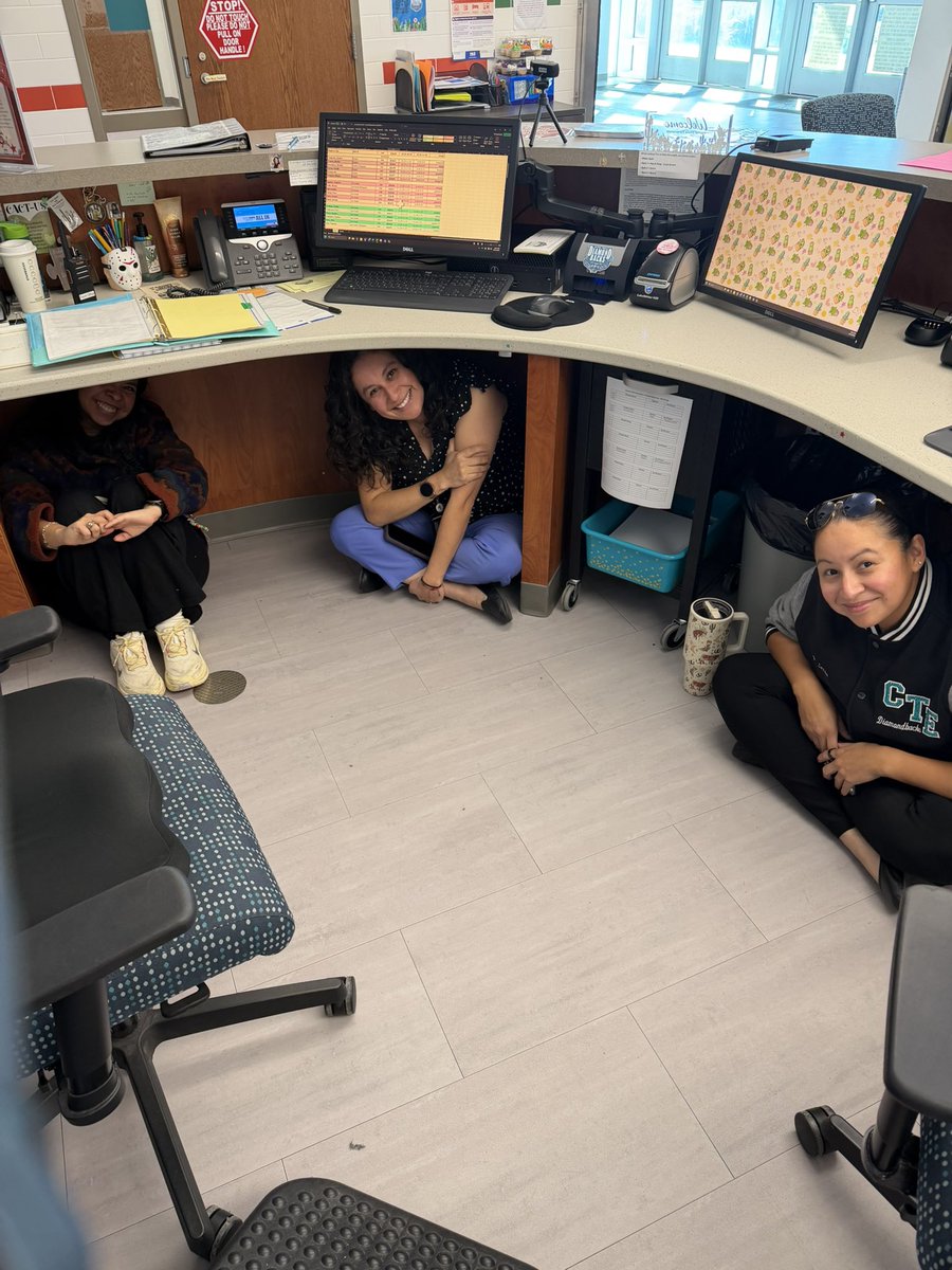 CTrails_ES's tweet photo. Adults and scholars all prepared and practice  for the Great Shakeout at CTE.  Safety first!  #shakeout #ChoosinCactus🌵❤️ #TeamSISD #WeLeadTX https://t.co/Ov6LchAWAS