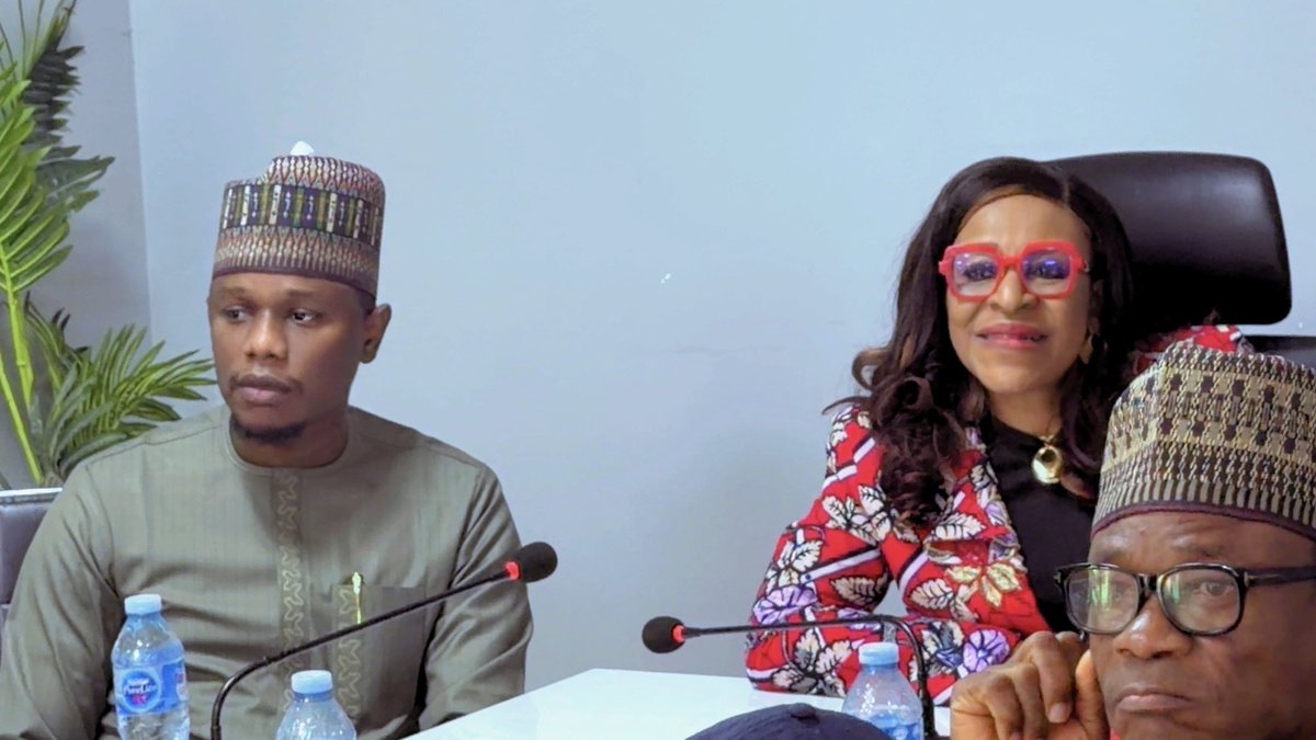 bunu_aliyu's tweet photo. Pleased with the joint collaboration with Nigeria Export Promotion Council for Connect Webinar 10.0 on advancing Nigeria’s halal economy, unlocking export opportunities, and positioning Nigerian businesses for greater access to global markets. #economicdiversificatoin #NHESICS https://t.co/0VlDqqZwWa