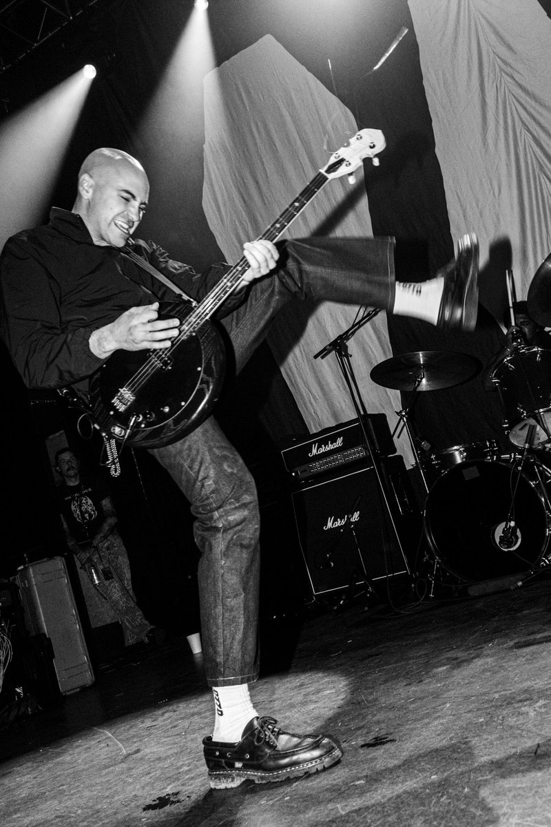 showmethebody's tweet photo. LAST SHOW OF USA TOUR TONIGHT https://t.co/koZRPckH4V
