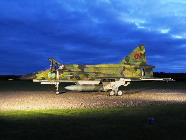NewarkAirMus's tweet photo. Thank you. First up was the #Viggen waiting for its cancelled BBC Top Gear moment! #HappyDays leading to this #NAMphotoShoot opportunity! https://t.co/b2O5qgSI1q