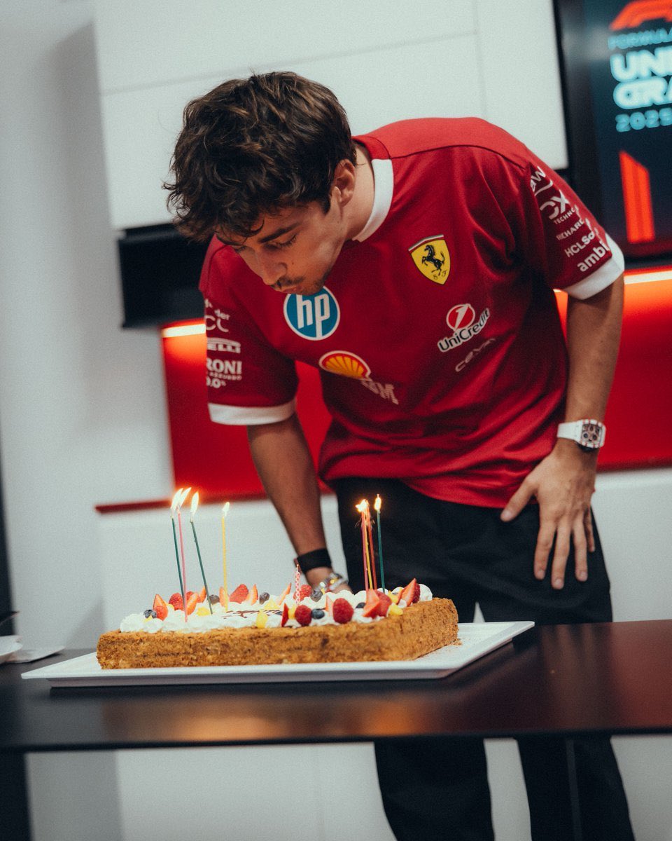 CL16_inside's tweet photo. Happy birthday to Charles 🎂🎂🎂🎂

❤️ https://t.co/8Yu1Z5rhoC