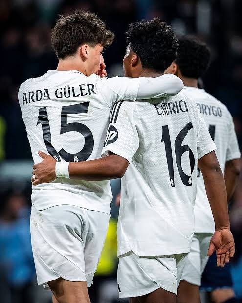 UTD_Seth001's tweet photo. 🚨 Dani Carvajal on his ideal Real Madrid team:

“If I were building my ideal Real Madrid team right now, I would make some difficult decisions. Not because certain players lack quality, but because this club is about competition. Nobody should have a guaranteed place in the starting eleven based on their name alone.

I would start with Kylian Mbappé on the left, Endrick on the right and Carlos Espi as my number nine. I want pace, movement, aggression and players who can hurt defenders in different ways. Mbappé gives you that explosive threat from the left, Endrick brings unpredictability, and Espi can occupy the centre-backs while creating space for the other two.

In midfield, I would have Eduardo Camavinga as my defensive midfielder, Jude Bellingham as the number eight and Arda Güler as the number ten. Camavinga would protect the defence and win the ball back, Jude would provide energy and make those dangerous runs into the box, while Arda would be responsible for unlocking defences with his vision and creativity.

At right-back, I would choose Trent Alexander-Arnold for his passing range and ability to create chances from deep. At left-back, I would go with Álvaro Carreras. For the centre-backs, I would choose Éder Militão and Antonio Rüdiger, with Thibaut Courtois in goal. That team would have a strong balance between attacking quality, defensive security and creativity.

Now, I know the biggest talking point would be Vinícius Júnior starting on the bench. Let me make something clear: I am not questioning his talent. We all know what Vini can do when he is at his best. He can destroy a defence, change a game in seconds and make even the best defenders uncomfortable.

But football is also about form, confidence and timing.

Since his surgery, he has looked like a shell of the player we know. The sharpness, explosiveness and confidence that made him so dangerous have not always been there. And when you combine that with the constant speculation linking him with Arsenal, the pressure surrounding his future and a disappointing World Cup, you begin to understand how much can happen to a player’s mind in a short period.

People sometimes forget that footballers are human beings. One difficult period can quickly become three or four when the pressure keeps building. You start thinking about your performances, the criticism, your future and what people are saying about you. Suddenly, the things that used to come naturally become more difficult.

That is why I would not rush Vini back into the starting eleven simply because of his reputation. I would allow him to come off the bench, face tired defenders, regain his rhythm and rediscover that confidence without carrying the entire attacking responsibility from the first minute.

And imagine having Vinícius coming on after 60 minutes against defenders who have already spent an hour dealing with Mbappé, Endrick and Espi. That is a frightening option to have.

This is not about punishing Vini. It is about protecting him, challenging him and helping him get back to his best. A player of his quality should never be written off because of a difficult spell.

At Real Madrid, your reputation earns you respect, but your performances earn you your place. And sometimes, starting on the bench is not the beginning of the end it is the beginning of your comeback.”