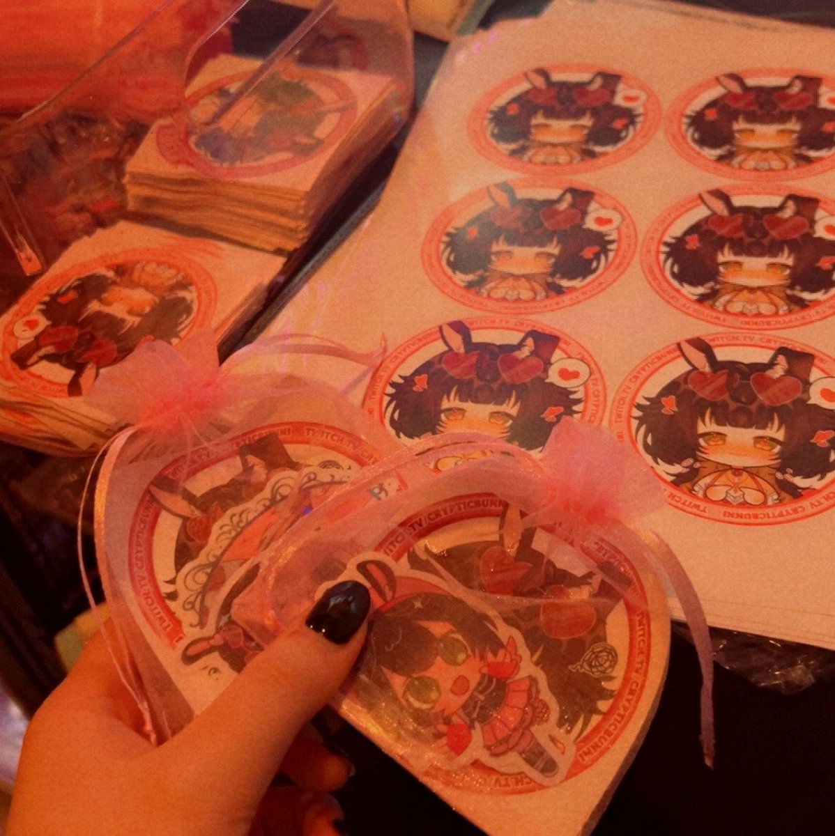 crypticbunni_vt's tweet photo. do people actually care about stickers/gifts at conventions? 🥺
i made and am hand cutting all these stickers for TwitchCon 👉👈🩷 https://t.co/imnIIRGAC7