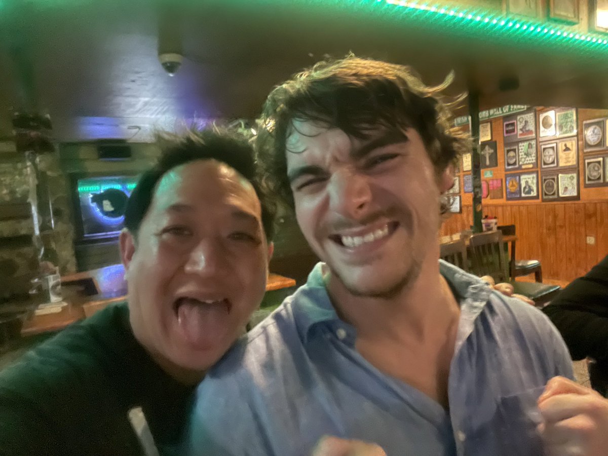 mingchen37's tweet photo. I will miss RJ Mitte greatly. He is a great guy and I loved hanging out with him at comic cons. @RjMitte https://t.co/erPOU7pjMf