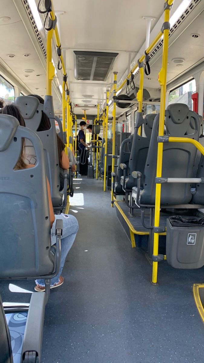 chocadouai's tweet photo. 🚨AGORA: Lula anunciou que vai enviar ao Congresso Nacional a PEC da PASSAGEM DE GRAÇA aos finais de semana, para todas as cidades brasileiras que possuem transporte público coletivo. https://t.co/9e3roh1H2m