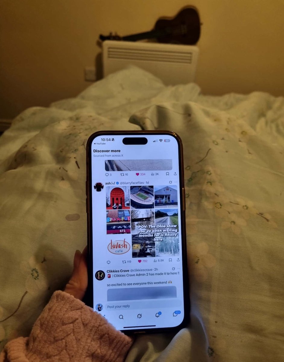 DarkLittleLoueh's tweet photo. POV: everyone and their dog is in Ohio right now and I’m at home watching through a screen 🤩 https://t.co/nnSM34gEUQ