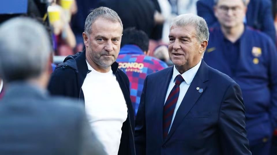 JordanAT17's tweet photo. #ULTIMAHORA | Joan Laporta, otra vez en urgencias: el presidente del FC Barcelona sufre una artritis en el pie🙏😥 https://t.co/9tkEM3V28b