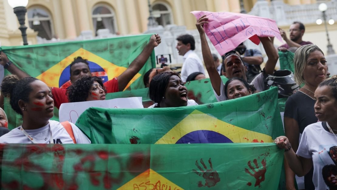 Gorgeyhau's tweet photo. @Criantianogoat @ElonMidEsCpero El tipo ni es mexicano, es un brasuca que se le dio por emigrar de Bostil (Brasil), menuda favela tuvo en la que haber vivido para haber emigrado a México jajaja 😂🤣 https://t.co/B5thNbtTYR