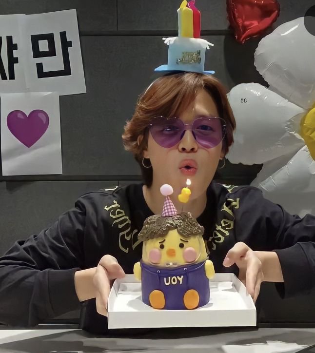 Bangtansmox0rf's tweet photo. 𓂃𓈒 happy birthday to my sexy, cutie, and lovely baby boy, my sweetest and kindest person in the whole world you are one of the biggest reasons I find happiness, motivation, and the strength to keep going and never give up on my dreams𔘓++++ https://t.co/fSqXsGiGIH