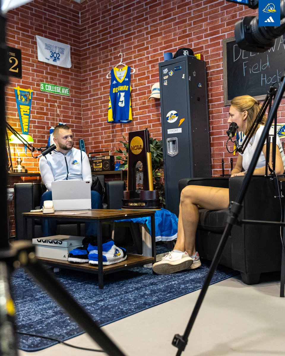 UDBlueHens's tweet photo. On episode 🖐️ of Fightin' Words, @EL3theSID is joined by 2016 @Delaware_FH NCAA National Champion Greta Nauck and @DelawareMBB alum Rick Deadwyler 🏑🏀

📰: https://t.co/aJxnlbaPj4
💻: https://t.co/Bby4KwGPKV
🎙️: https://t.co/hCxIiWXN8a https://t.co/uXhiJSlY5T