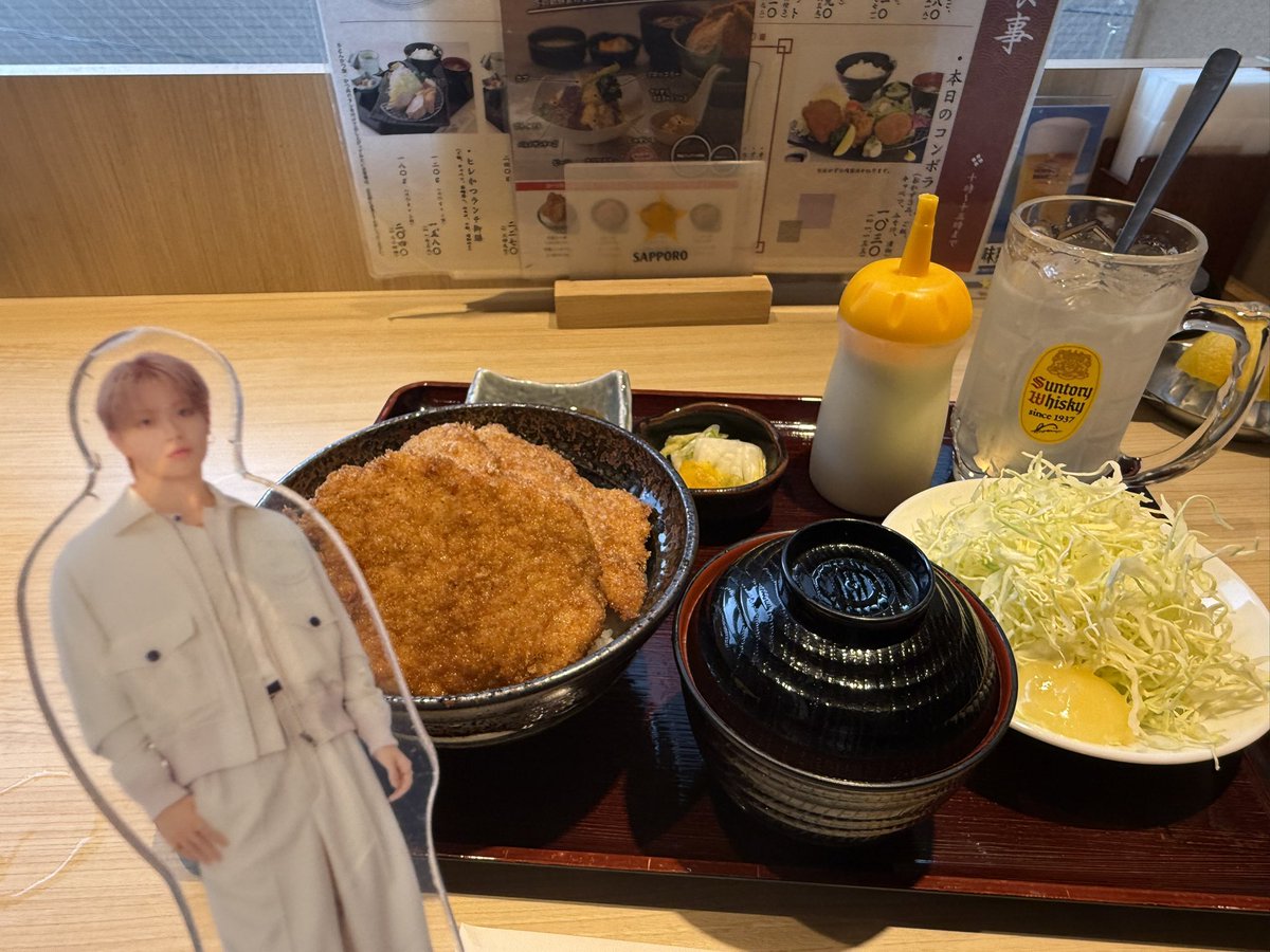 r104skrr's tweet photo. んー、1人ミーグリ旅。名古屋、ミーグリ終わって手羽先食べながら思い出浸ったり、新潟は個別ミーグリ前にトンカツ食べて勝つ🤙🏼で望んだり。🙂‍↕️ミニラ公演後、数年ぶりにガンダして公開収録向かったなどした。楽しかった。 https://t.co/j9nOyjWaUO