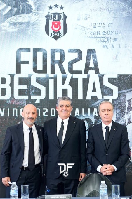 dusuncefutbol's tweet photo. Önder Özen: "Bu takım bizden çok Serdal Adalı ve yönetim kurulunun eseridir. 
Bize bazı olanaklar verdiler, biz de onları kullanmaya çalıştık. Serdal Adalı, bizim bulunduğumuz sınıra müdahale edilmesine hiçbir zaman izin vermedi. 
Ben hayatımda ilk defa böyle bir şey yaşıyorum. Sayın Başkan bize sadece destek verdi. Benim yaptığım görevdeki insanlar engelle karşılaşıyor, ben karşılaşmadım.