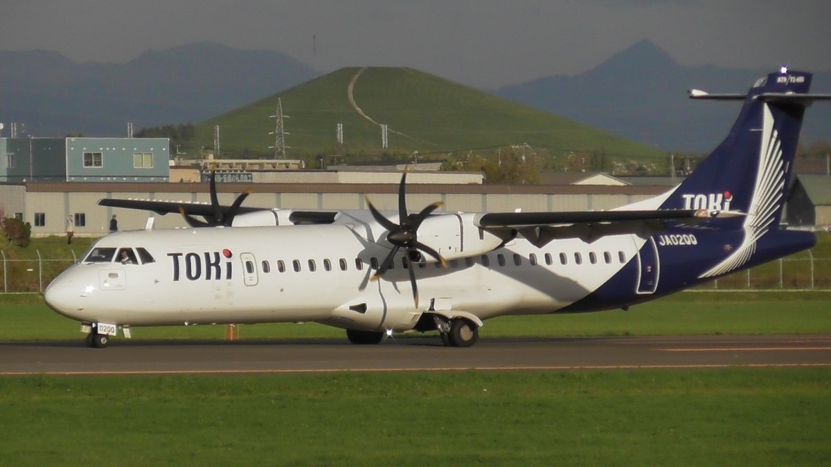 LabNvfc's tweet photo. #ATR72 

着陸するとき、プロペラはほぼ回転していないのですね。

着陸後にタキシングするときに回り出しました。

普段プロペラ機を見ることがないので、興味深いですね。

#トキエア https://t.co/fzbh7m0Wbo