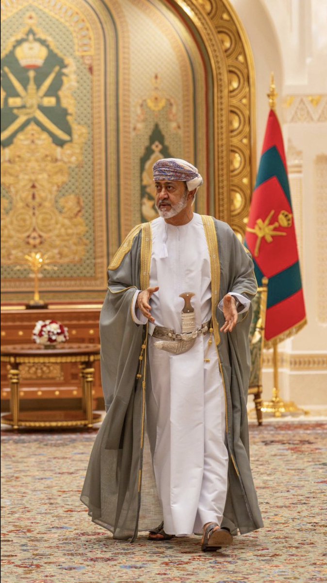 qn16__'s tweet photo. @jadeofsilence موتوا بغيضكم 
هذا تاج على راسك https://t.co/dddW7LiRUL