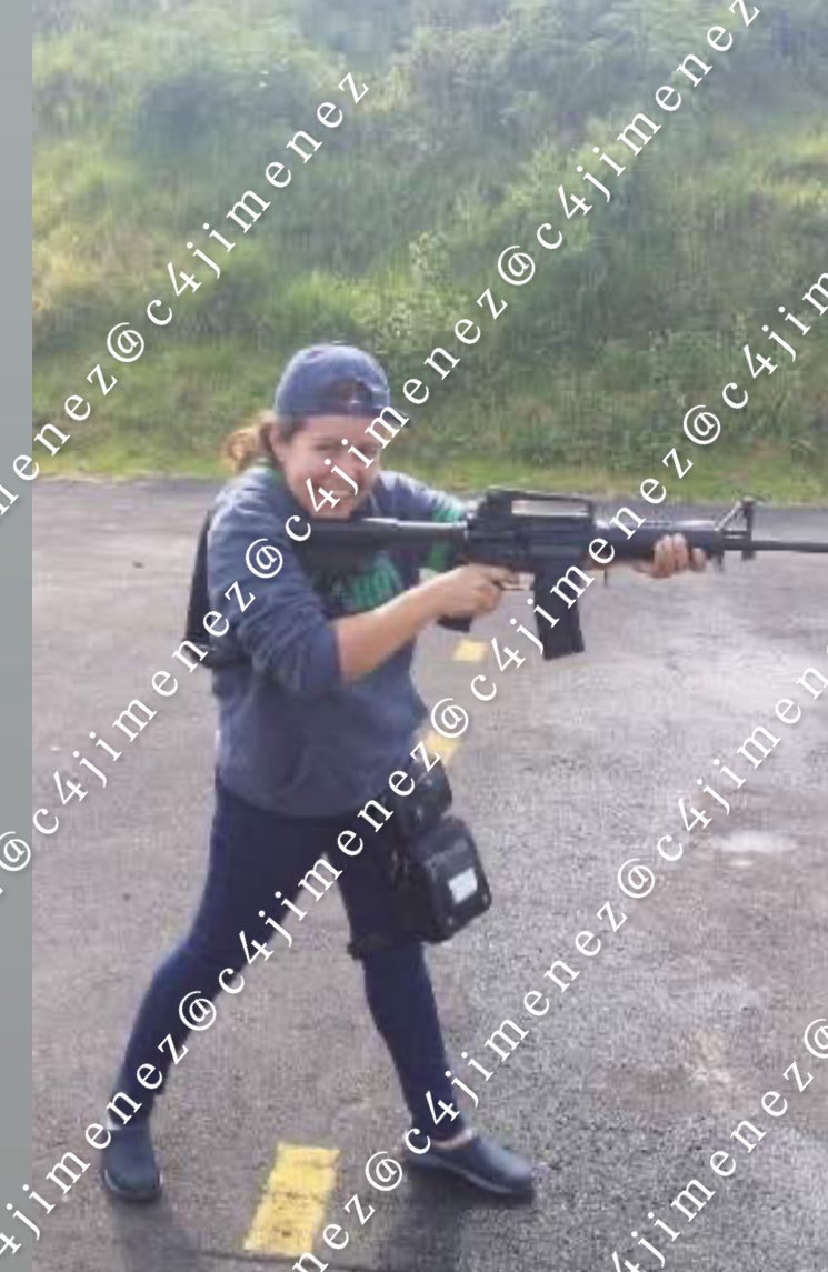c4jimenez's tweet photo. SE BUSCA!
Es Cleotilde Brito
Es cómplice de Feliciano Rodríguez alias El Dàmaso, cabeza en el Cartel de Tlahuac
Extorsionan, invaden y despojan de predios en @TlahuacRenace 
Dicen ser líderes de un Sindicato de Trabajadores
@FiscaliaCDMX ya detuvo a Damaso.
Si ubica a Cleotilde, denúnciela!