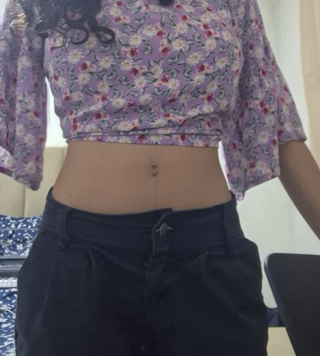 llunag0rdx's tweet photo. Gente vcs podem por favor serem malvados? Eu quero chegar no meu objetivo pra poder me preocupar menos com meu peso, preciso de motivação https://t.co/lYTTvkoBee