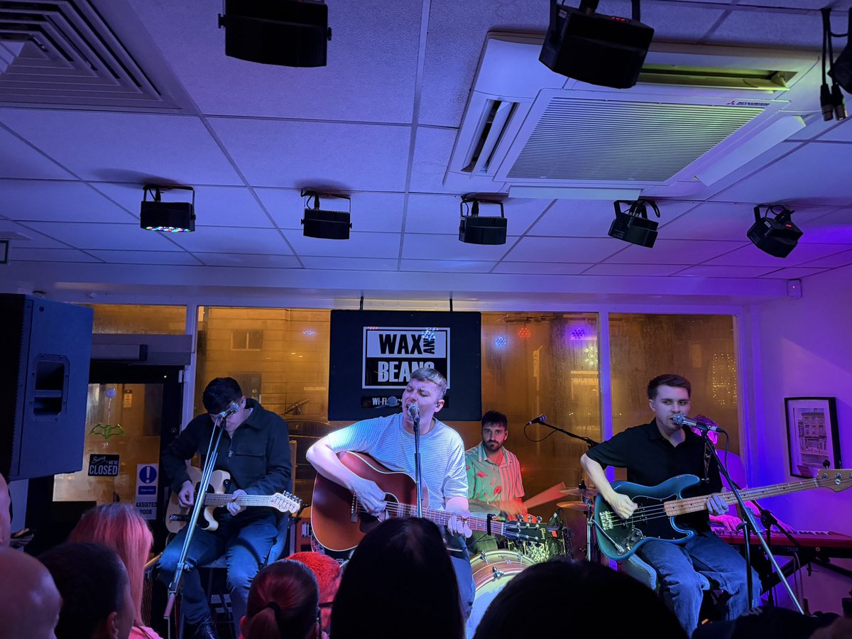 MonksterVault's tweet photo. Another great in-store this evening hosted by @waxandbeans for the @TheLilacsUk debut album #KeepingUpWiththeJoneses released this week. Fingers crossed for a great chart position tomorrow 🤞👍 https://t.co/bk2V27FHWL