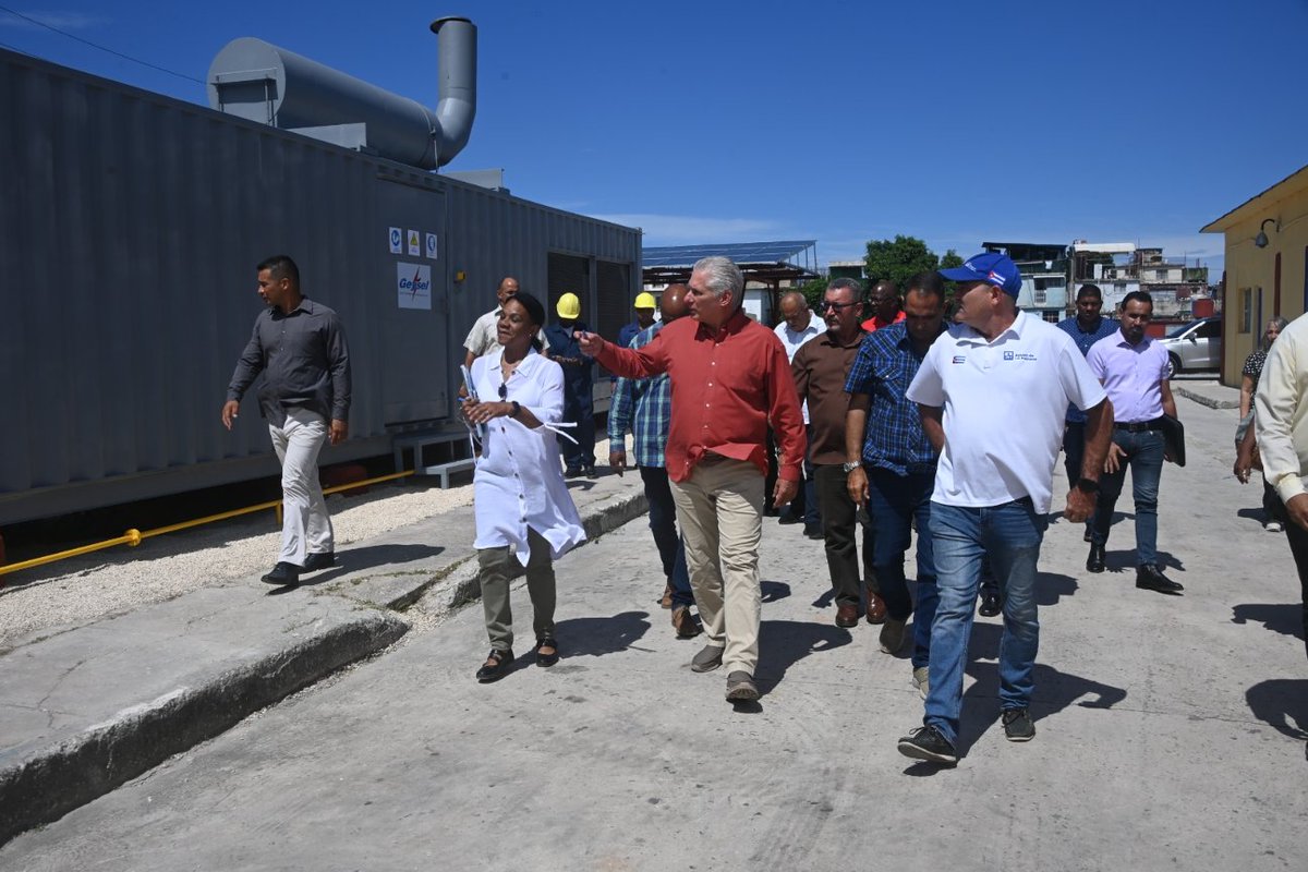 PresidenciaCuba's tweet photo. 🇨🇺| Presidente @DiazCanelB a los trabajadores hidráulicos: “Confiamos en ustedes”

El mandatario evaluó el Programa de Aseguramiento del Abasto al Sistema Central Nudo de Palatino y se reunió con directivos y trabajadores del sector.

🔗| Lea el enlace:

https://t.co/ebmtNniIA7 https://t.co/xqipzGYM8P