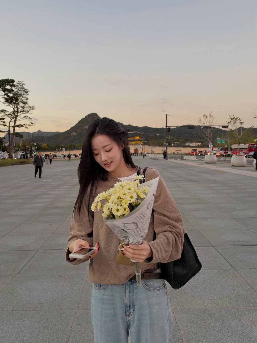 retteban's tweet photo. 261016 #이나은 #LEENAEUN 인스타그램 https://t.co/6B8IO2voj9