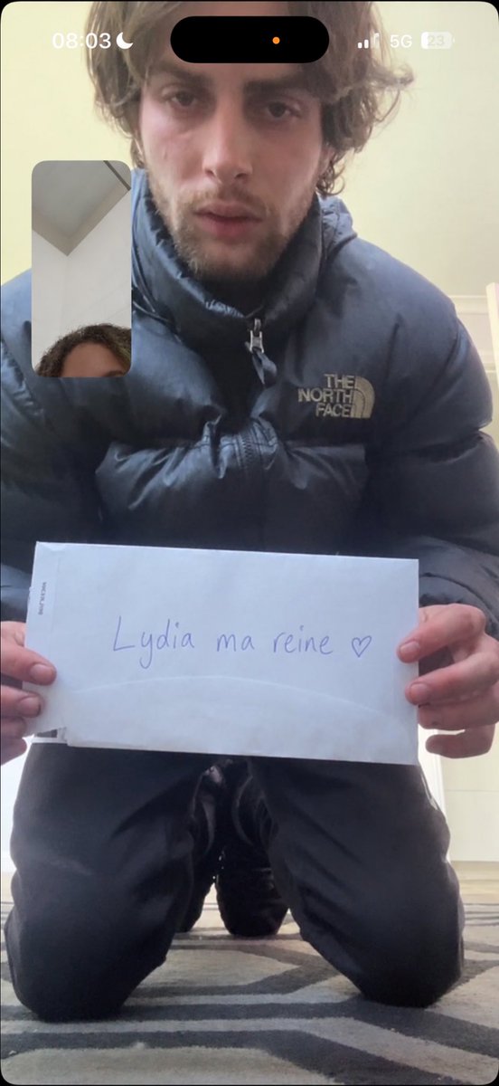 el_queen92's tweet photo. J’ai humilier cette chienne à faire lécher la cuvette de ces toilettes en FaceTime… qui est le prochain ? 

#moneyslave #paypig #moneymiss #soumis #domina https://t.co/5TneAgzNNj