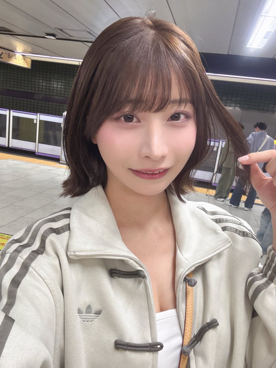 SUZUKIYUUKARIN_'s tweet photo. おはよう🩵 https://t.co/WVB80dFe1W