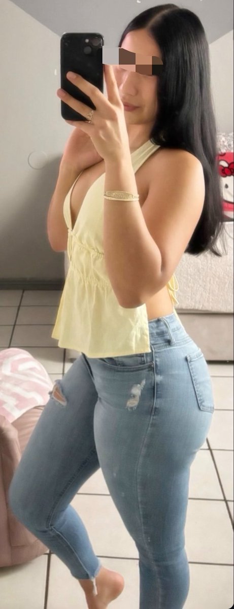 noface2000145's tweet photo. #candid #candids #feet #feetfetısh #tribute #latina #nudes https://t.co/Rb1InMiqWf