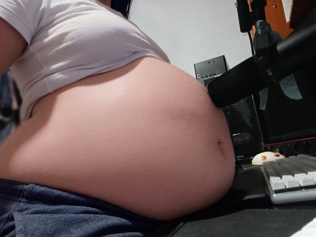 VoraishaVore's tweet photo. Ate a whole buffet~ 💕
Want to hear how loud is? https://t.co/CUjzbir3LM