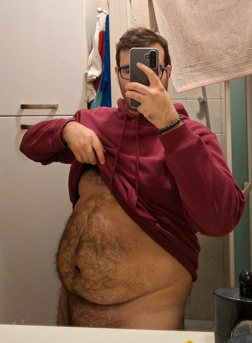 Alvrom00's tweet photo. Bonus belly https://t.co/HYDdxbzU15