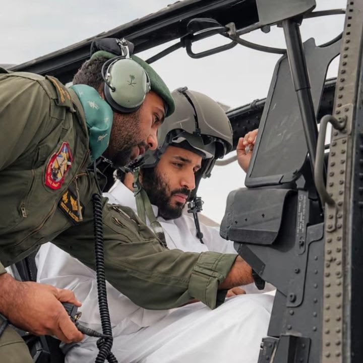 iiii3_2's tweet photo. يوم الدول تسقط و تغرق و تنهار
عشنا بأمان و خير صبح و عشية 🇸🇦🇸🇦🇸🇦🇸🇦 https://t.co/J9HUvMWZBZ