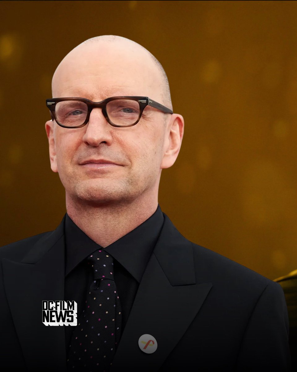 DCFilmNews's tweet photo. Steven Soderbergh is stepping in to finish ‘THE BATMAN: PART 2’.

With Matt Reeves away for an ongoing family matter, Soderbergh will handle the final weeks of principal photography in close contact with Reeves, who returns for post.

Wishing Reeves and his family the best 🦇

(Via Deadline)