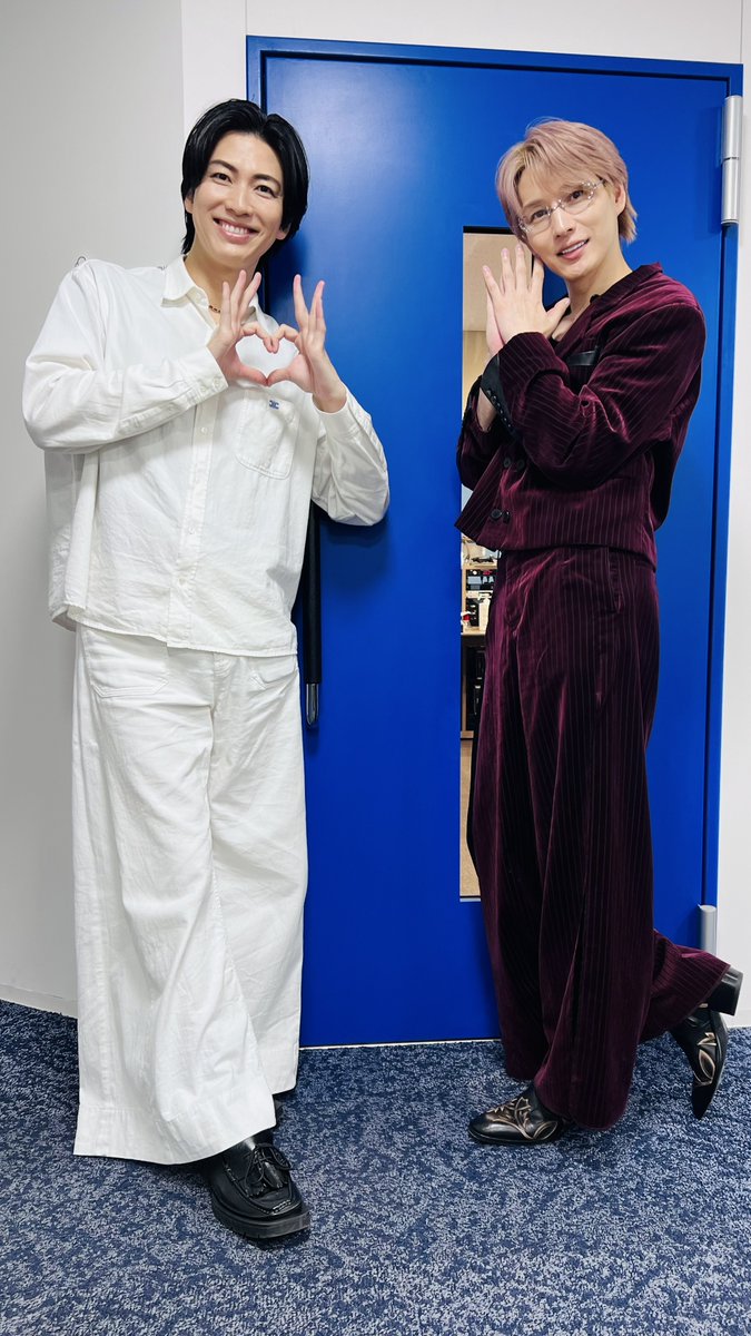 fmgunma's tweet photo. 【#風輪の明日は明日の風が吹く】

スタジオ騒然(*_*)
「予算が必要な風輪かるた」
#拓也 がまさかの一言…
#翔司 の引きつった笑いの真相

翔司が拓也の選ぶものを完璧に見透かす

#拓也 は「嵐を呼ぶ男」

楽屋での打ち上げは嬉しいけど
ガチで熱望するものとは一体

https://t.co/0PP4xy1PQd https://t.co/ZrfW5L4AFA