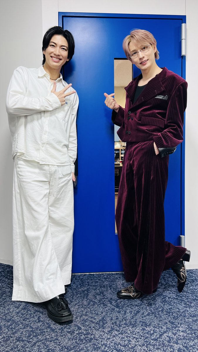 fmgunma's tweet photo. 【#風輪の明日は明日の風が吹く】

スタジオ騒然(*_*)
「予算が必要な風輪かるた」
#拓也 がまさかの一言…
#翔司 の引きつった笑いの真相

翔司が拓也の選ぶものを完璧に見透かす

#拓也 は「嵐を呼ぶ男」

楽屋での打ち上げは嬉しいけど
ガチで熱望するものとは一体

https://t.co/0PP4xy1PQd https://t.co/ZrfW5L4AFA