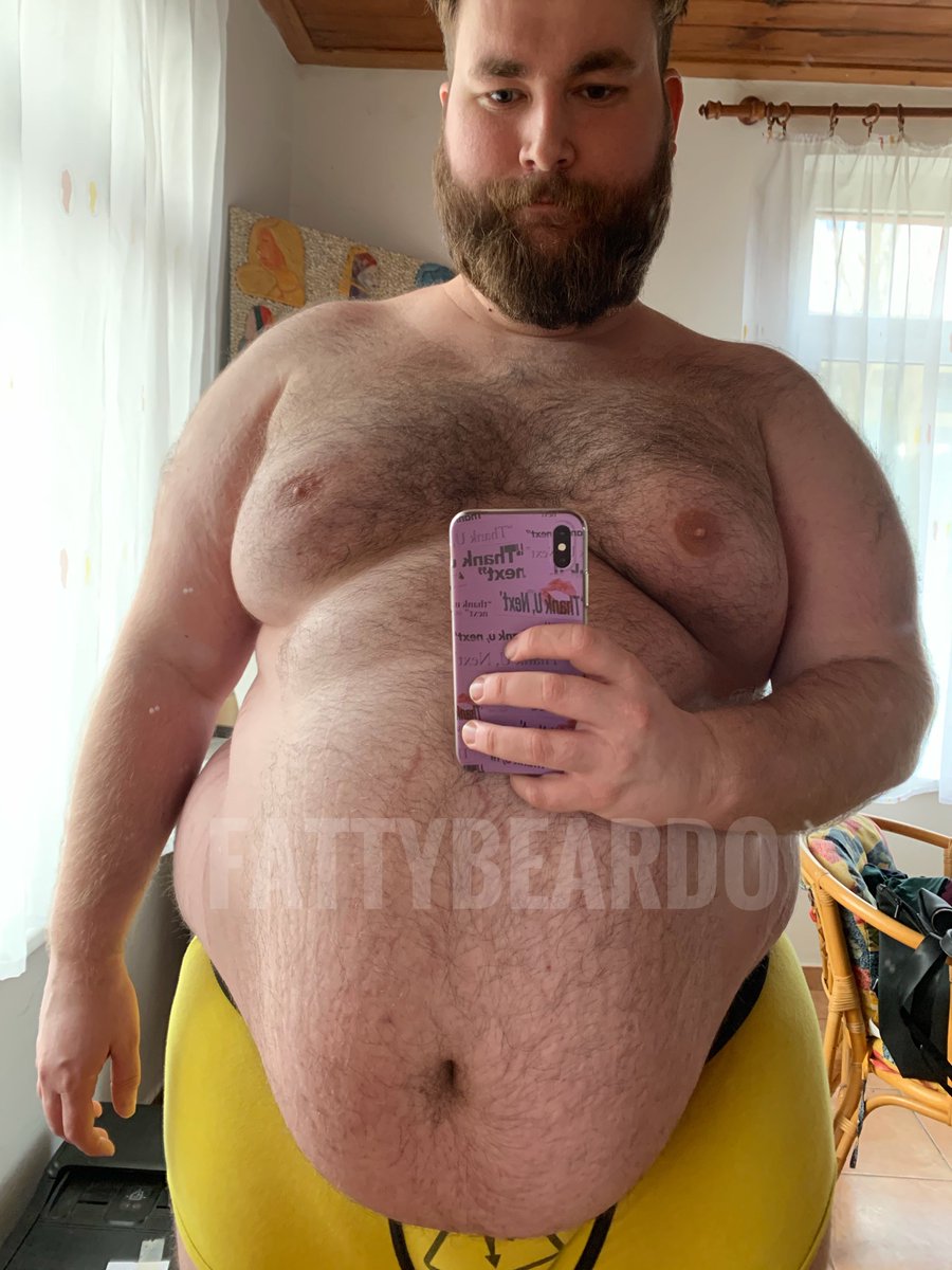 FattyBeardo's tweet photo. When covid hit vs now https://t.co/1rCQrQqvVb