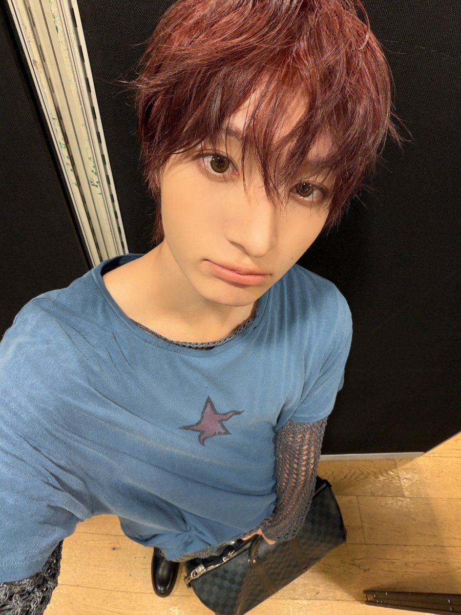 kickflipbase's tweet photo. 🐸🫧 • #DONGHWA Bubble update:

🐸: I’ve always lived with my head held high. It’s not because I won an award that I hold my head high, but because someone like y/n is by my side, I can always walk with my head held high. 

#KickFlip #킥플립 @kickflip_jype https://t.co/UKdptXRDmj
