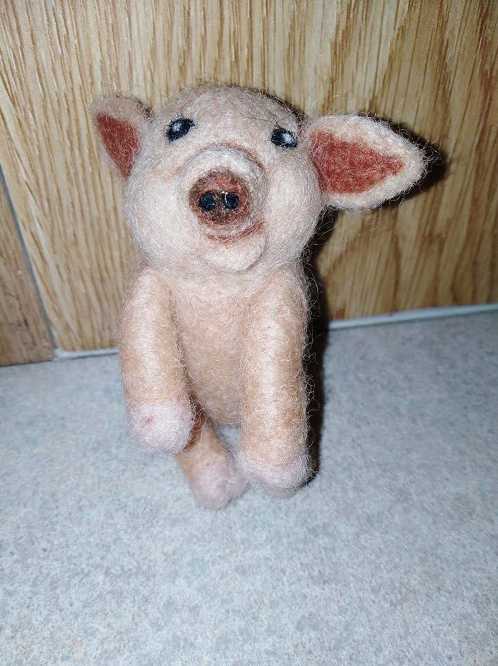 RR2GO's tweet photo. cracking tf up bc i remembered the time my mom fell for a fake ad for needle felted animals. pre-AI just fell for some bullshit https://t.co/frpqfJAEJM