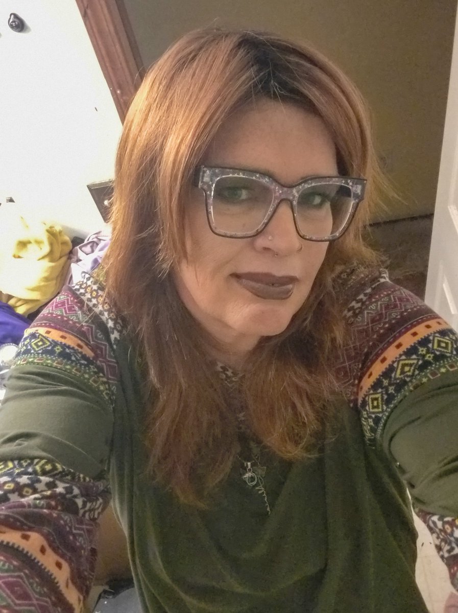 SportsAreQueer's tweet photo. Everyone please remember to be kind to everyone and everything that you meet today but especially be kind of yourself. Fight for those without your privilege, be safe, and have an awesome night. https://t.co/ogxd8XsgUj