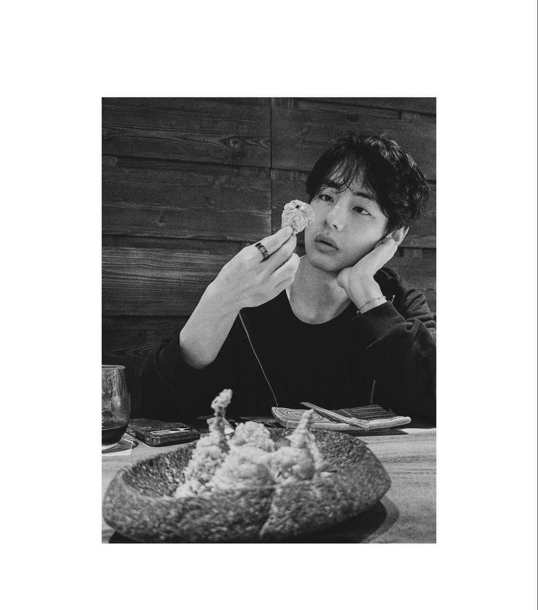 thvdiaries's tweet photo. these beautiful of taehyung by jungkook https://t.co/G8ueKgg7rW