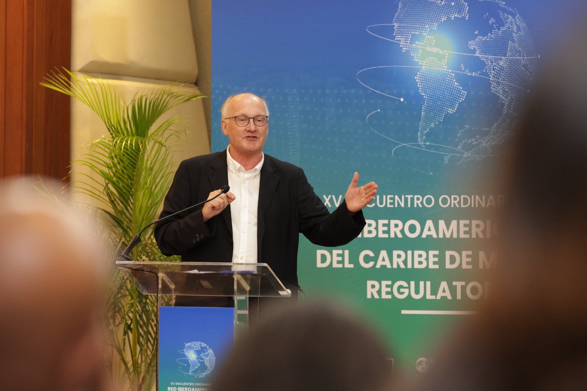 MapRDo's tweet photo. Además, se presentaron buenas prácticas e iniciativas innovadoras dirigidas a disminuir cargas innecesarias y optimizar los procedimientos que inciden en la vida de las personas y el desarrollo de las empresas. https://t.co/gTXdYSnlx0