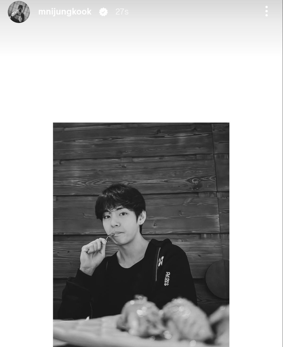 myyouwithjk's tweet photo. jungkook via ig 😭💘 https://t.co/77hXRvKymW