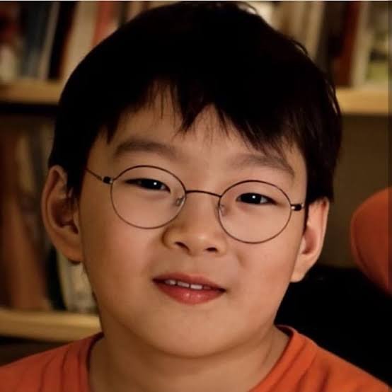 denden2046's tweet photo. Good morning from my babies (Song Triplets) sila talaga naging stress reliever ko during pandemic grabe hehe kaka tuwa pa is naging bias ko sila isa isa hahaha Ngayon team Manse ako😍🥰
Kilala nyo po ba sila?
Sino bias nyo?
Daehan, Minguk, or Manse?
#Daehan
#Minguk
#Manse
#SongTriplets