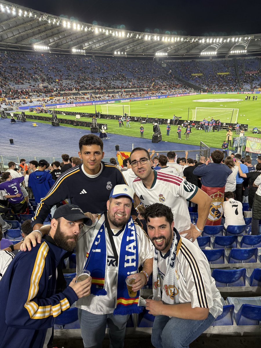 alvaroim7's tweet photo. Siempre fieles
📍Roma ✅
Avanti ragazzi https://t.co/Df34ucyxs5