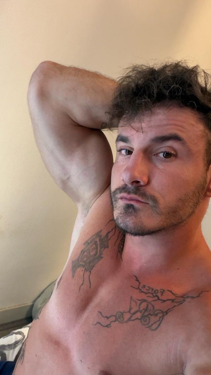 coahtony's tweet photo. Little bit of armpits today https://t.co/Zzub8fBvMg