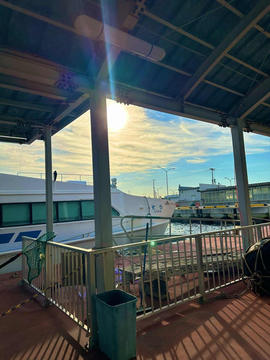 maitake1206's tweet photo. おはようございます☀

神戸空港から関空行きの
フェリー乗り場到着⛴️

秋晴れの過ごしやすいお天気🌤️

#神戸市
#イマソラ
#神戸関空ベイシャトル https://t.co/hITYExavXf