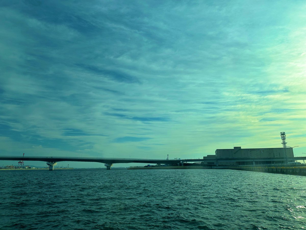 maitake1206's tweet photo. おはようございます☀

神戸空港から関空行きの
フェリー乗り場到着⛴️

秋晴れの過ごしやすいお天気🌤️

#神戸市
#イマソラ
#神戸関空ベイシャトル https://t.co/hITYExavXf