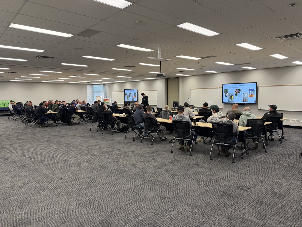 theCAOEC's tweet photo. Last week, CAOEC hosted two Learning Series sessions: the CAOEC Drops Course and CAOEC Master Service Agreement. We are committed to providing members with opportunities to expand their knowledge, strengthen industry best practices, and support safer, more effective operations. https://t.co/FQzcDpvygk